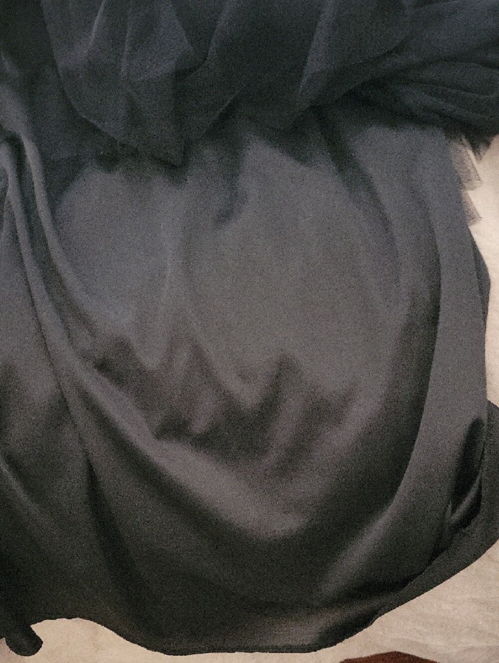Black Layered Tulle Midi Skirt - Women - Picture 3 of 5
